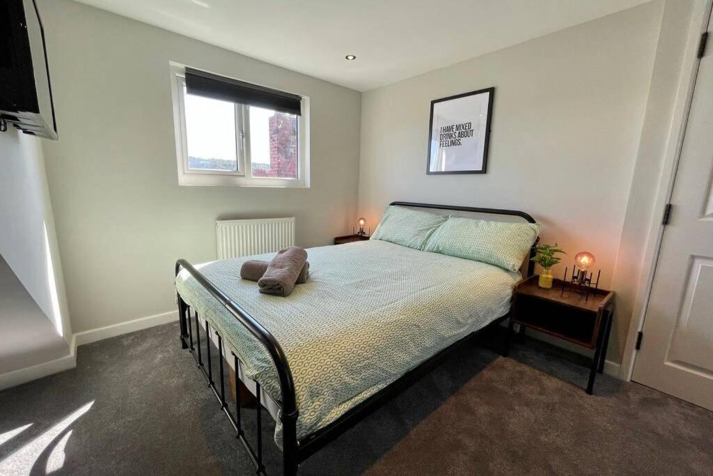 Large House Near Victoria Park For Groups, 10 Mins Bus To City Centre Cardiff Eksteriør bilde